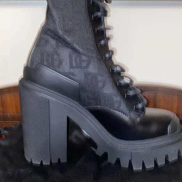 BNWT DESIGNER DOLCE & GABBANA STIVALETTO ANTIK + MAGLINA LOGO BOOT, NERO COLOR - Picture 8 of 13